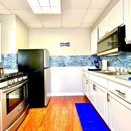 קליבלנד The Sapphire Haven - Your Old Brooklyn Oasis Awaits Families, Couples, Business Travelers Near Downtown With Parking, 300 Mb Wifi & Self Check-In מראה חיצוני תמונה