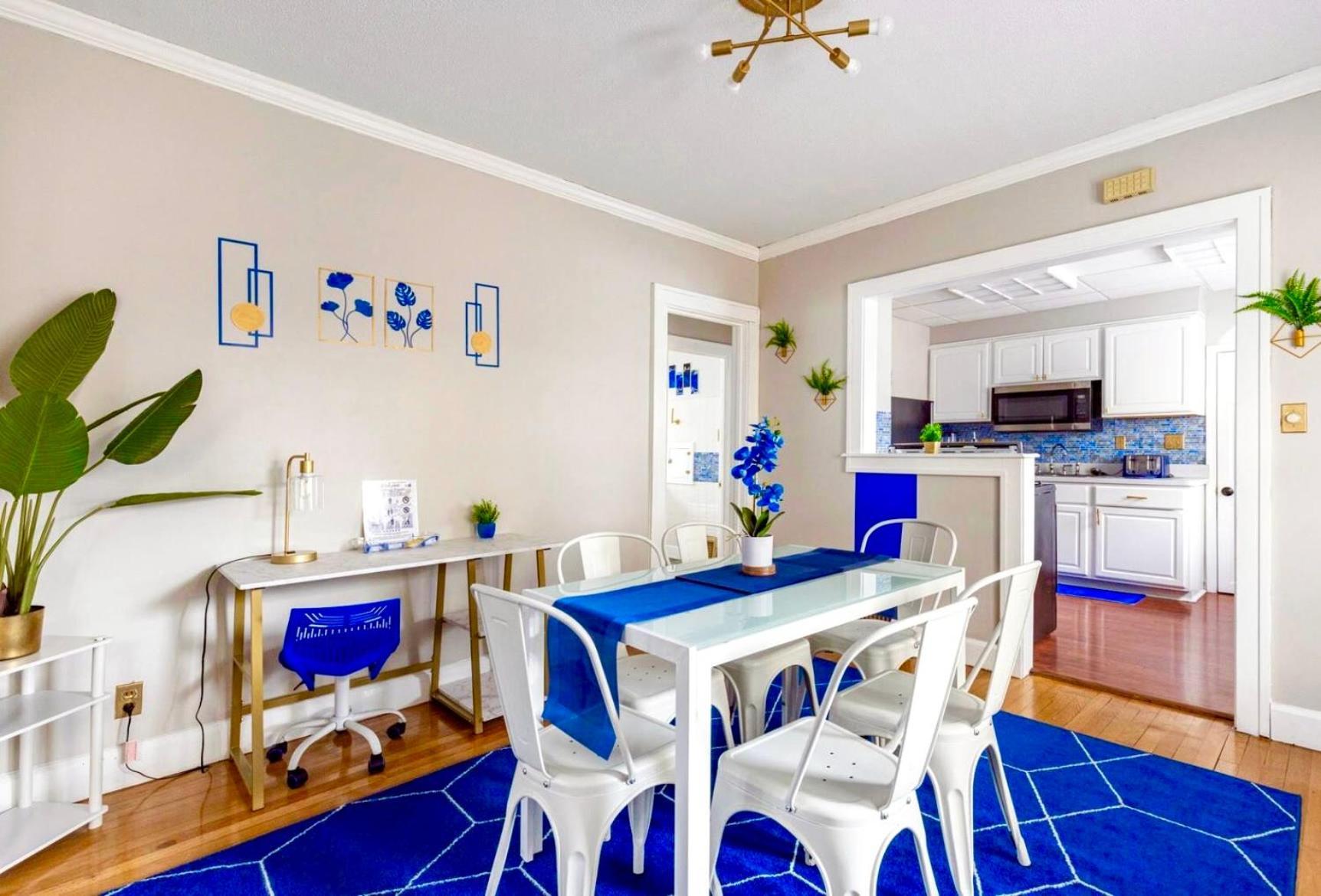 קליבלנד The Sapphire Haven - Your Old Brooklyn Oasis Awaits Families, Couples, Business Travelers Near Downtown With Parking, 300 Mb Wifi & Self Check-In מראה חיצוני תמונה