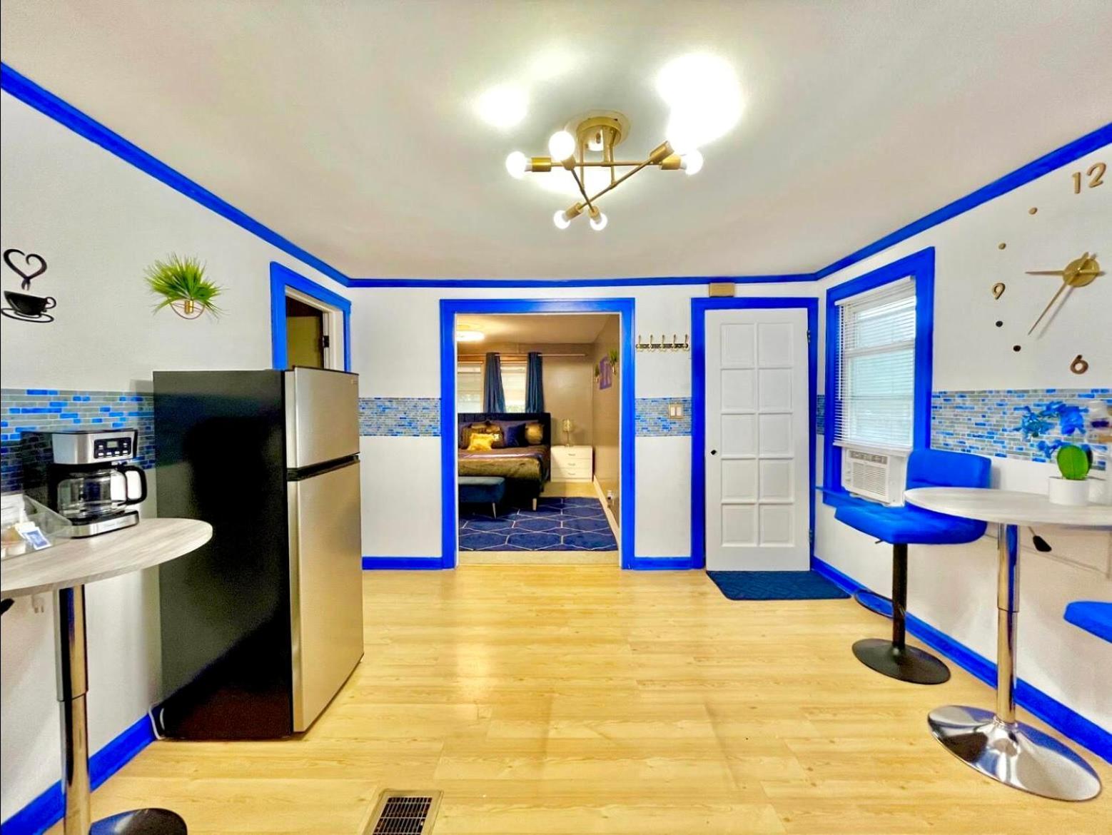 קליבלנד The Sapphire Haven - Your Old Brooklyn Oasis Awaits Families, Couples, Business Travelers Near Downtown With Parking, 300 Mb Wifi & Self Check-In מראה חיצוני תמונה