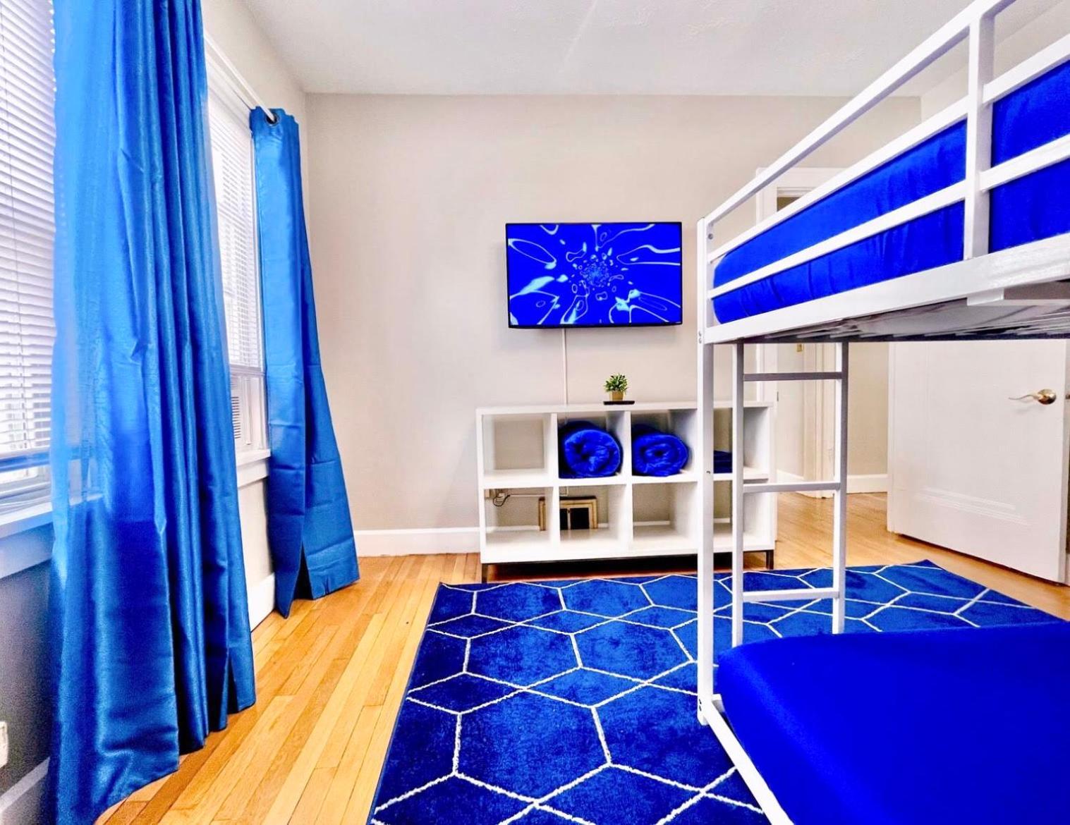 קליבלנד The Sapphire Haven - Your Old Brooklyn Oasis Awaits Families, Couples, Business Travelers Near Downtown With Parking, 300 Mb Wifi & Self Check-In מראה חיצוני תמונה