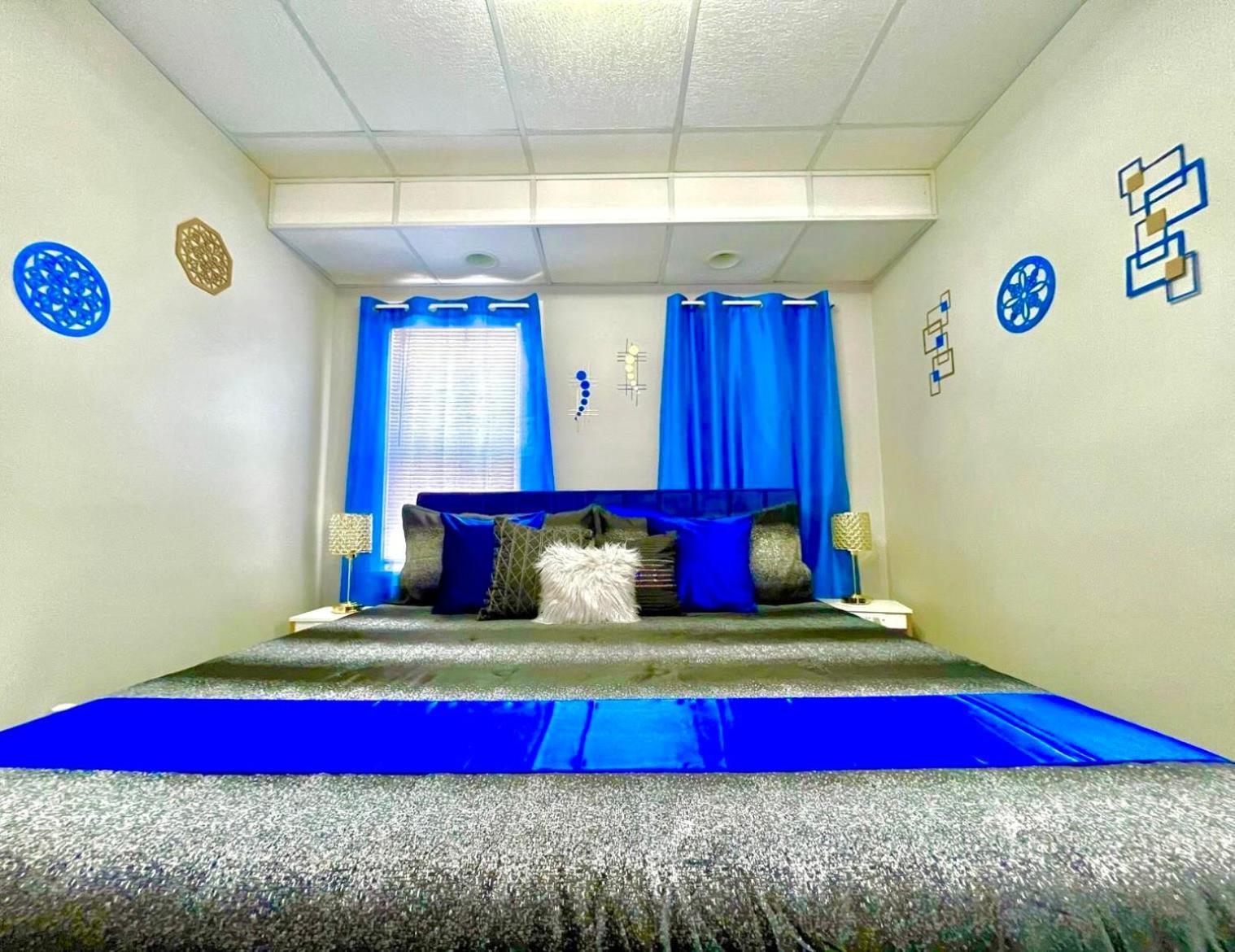 קליבלנד The Sapphire Haven - Your Old Brooklyn Oasis Awaits Families, Couples, Business Travelers Near Downtown With Parking, 300 Mb Wifi & Self Check-In מראה חיצוני תמונה