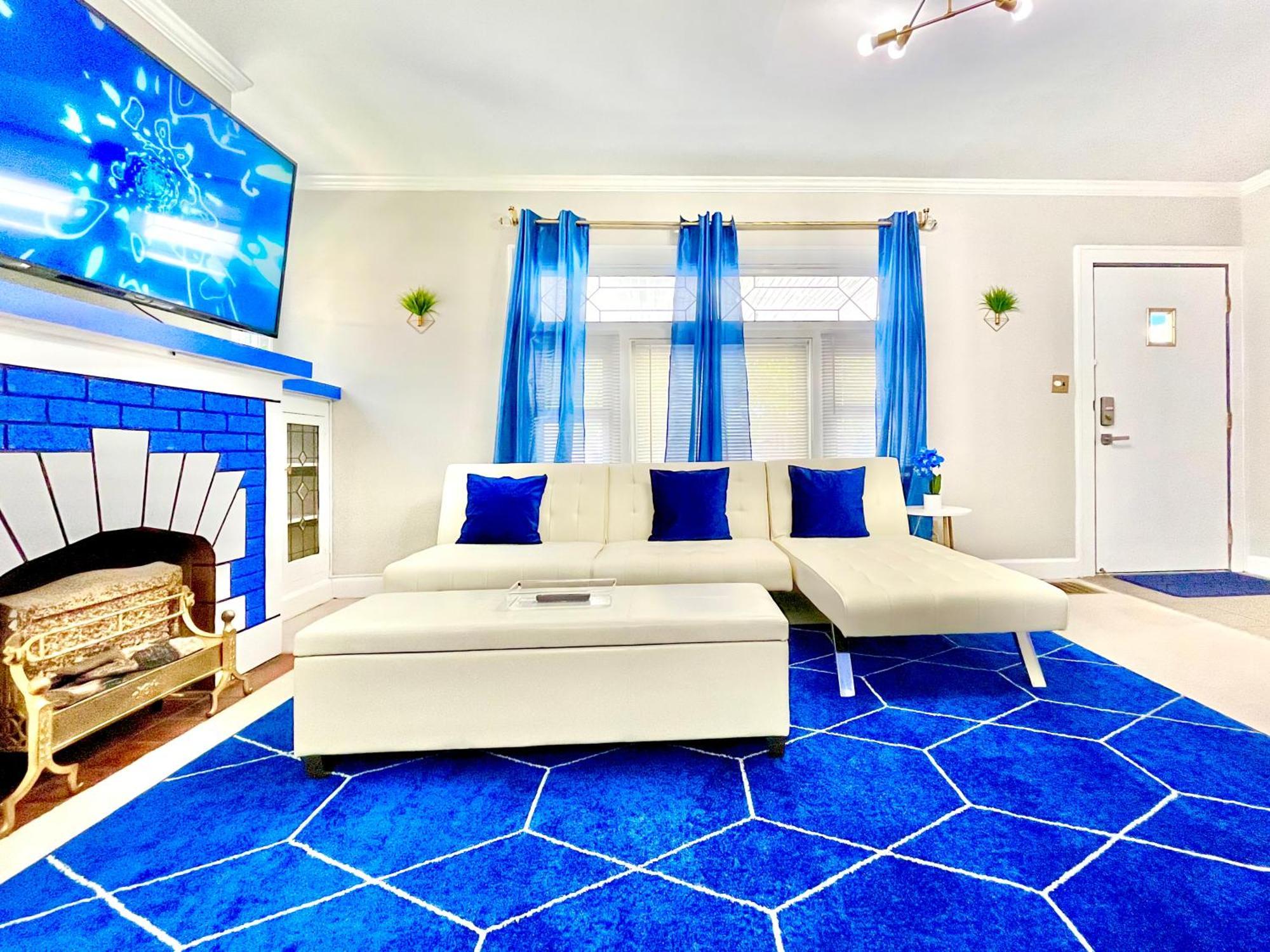 קליבלנד The Sapphire Haven - Your Old Brooklyn Oasis Awaits Families, Couples, Business Travelers Near Downtown With Parking, 300 Mb Wifi & Self Check-In מראה חיצוני תמונה