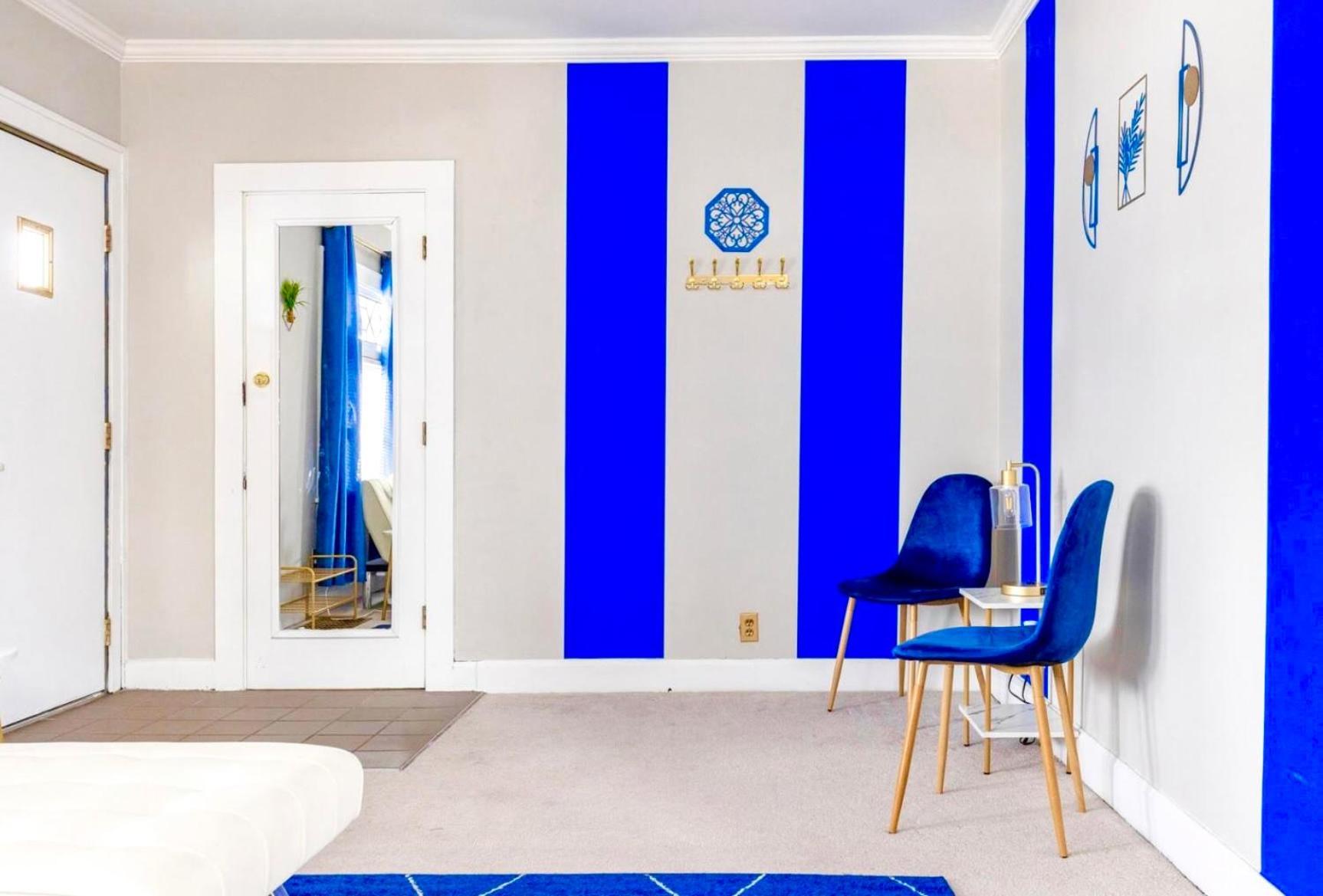 קליבלנד The Sapphire Haven - Your Old Brooklyn Oasis Awaits Families, Couples, Business Travelers Near Downtown With Parking, 300 Mb Wifi & Self Check-In מראה חיצוני תמונה