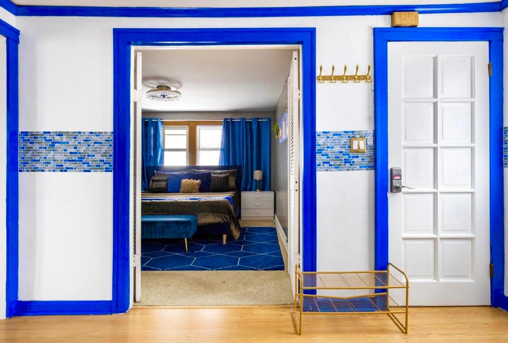 קליבלנד The Sapphire Haven - Your Old Brooklyn Oasis Awaits Families, Couples, Business Travelers Near Downtown With Parking, 300 Mb Wifi & Self Check-In מראה חיצוני תמונה