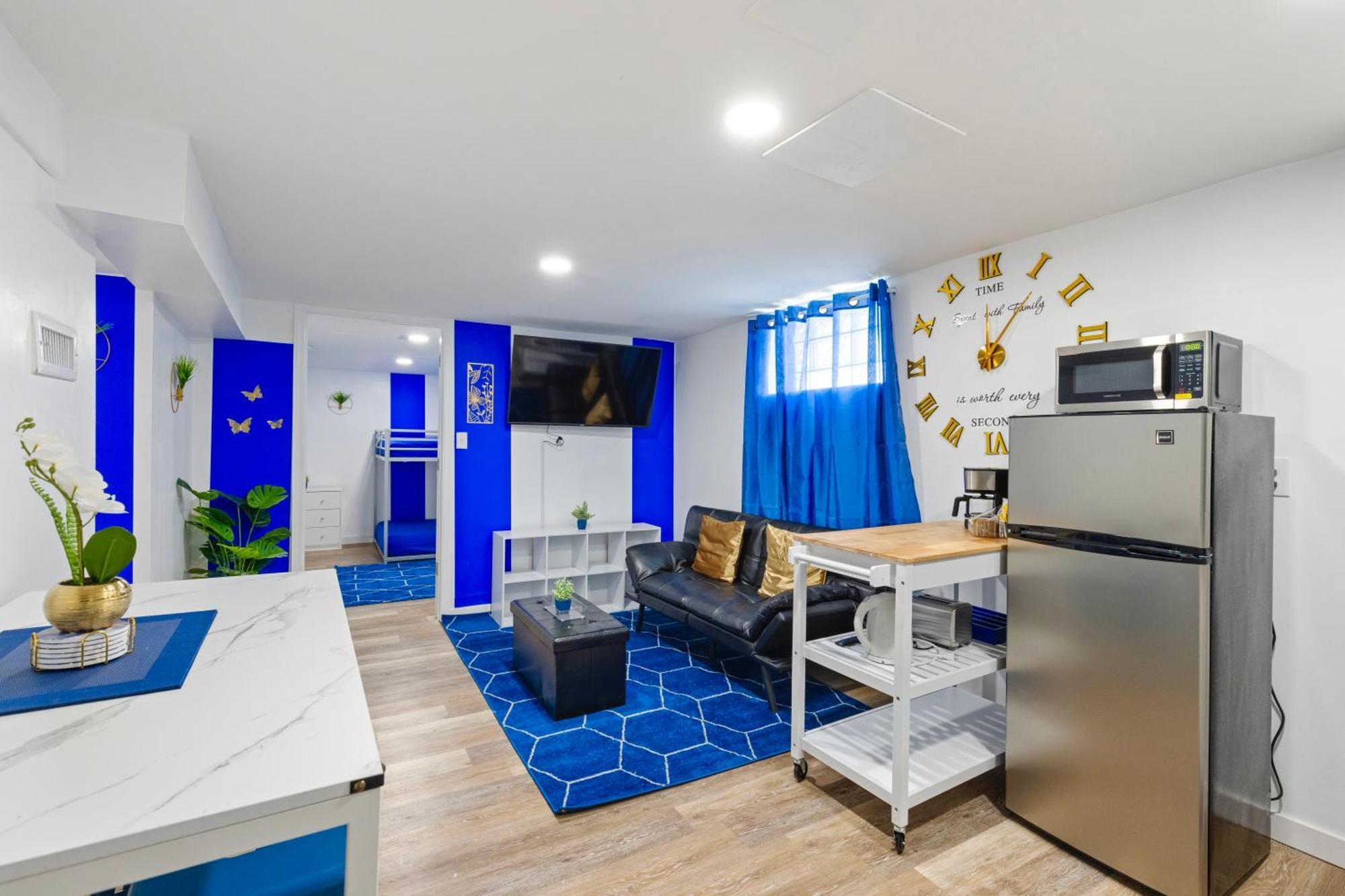 קליבלנד The Sapphire Haven - Your Old Brooklyn Oasis Awaits Families, Couples, Business Travelers Near Downtown With Parking, 300 Mb Wifi & Self Check-In מראה חיצוני תמונה