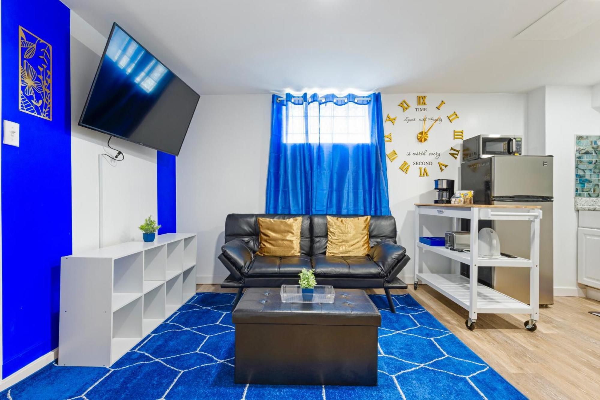 קליבלנד The Sapphire Haven - Your Old Brooklyn Oasis Awaits Families, Couples, Business Travelers Near Downtown With Parking, 300 Mb Wifi & Self Check-In מראה חיצוני תמונה