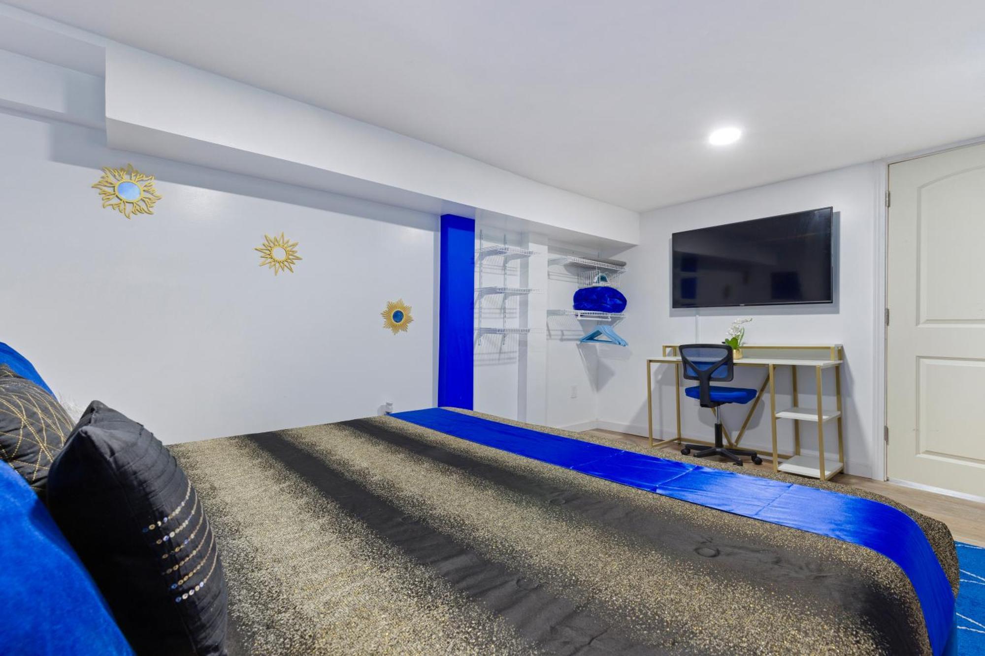 קליבלנד The Sapphire Haven - Your Old Brooklyn Oasis Awaits Families, Couples, Business Travelers Near Downtown With Parking, 300 Mb Wifi & Self Check-In מראה חיצוני תמונה