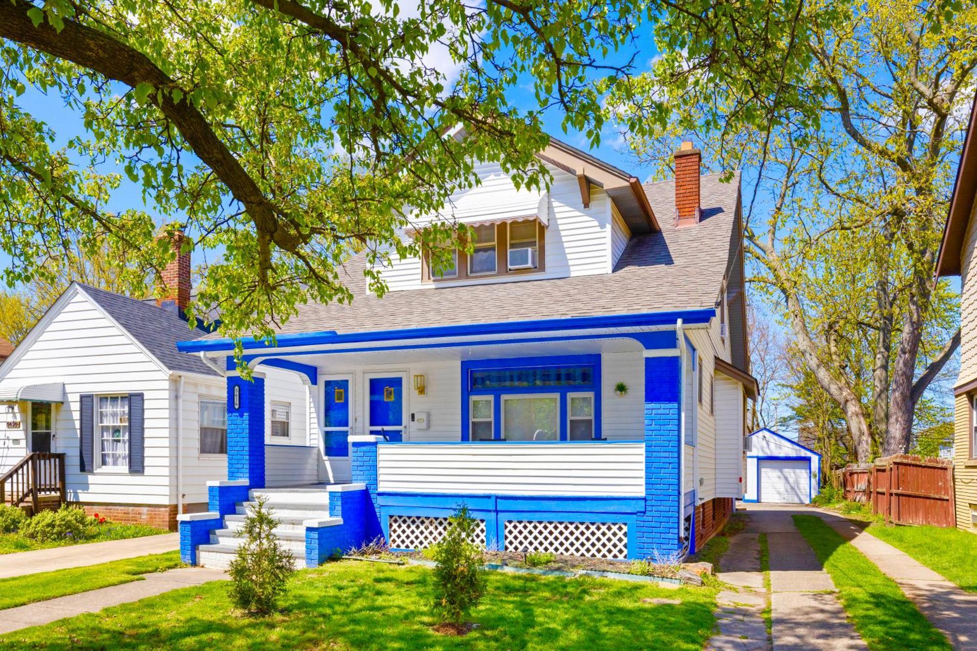 קליבלנד The Sapphire Haven - Your Old Brooklyn Oasis Awaits Families, Couples, Business Travelers Near Downtown With Parking, 300 Mb Wifi & Self Check-In מראה חיצוני תמונה